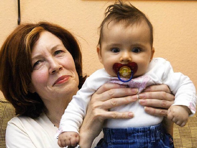 Annegret Raunigk im Jahr 2005 mit ihrer Tochter Lelia   | Foto: dpa