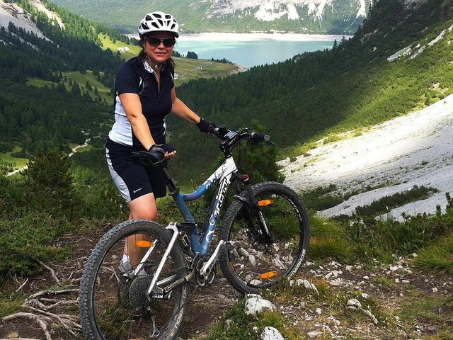 Sandra Hummel ist selbst eine begeisterte Mountainbikerin.  | Foto: Privat