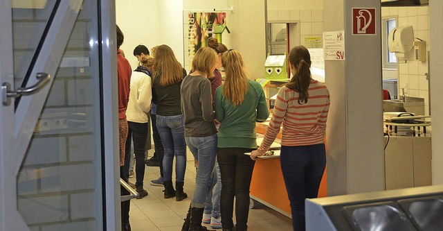 Zur Mittagszeit nutzen Schler des Theodor-Heuss-Gymnasiums gern die Mensa.   | Foto: Patrick Gabriel