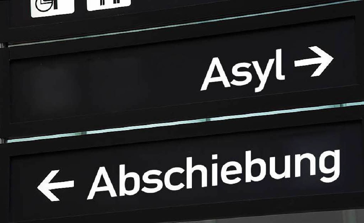 Asyl oder Abschiebung &#8211; wohin f...e Mllheimer Flchtlinge? (Symbolbild)  | Foto: Fotolia / VRD