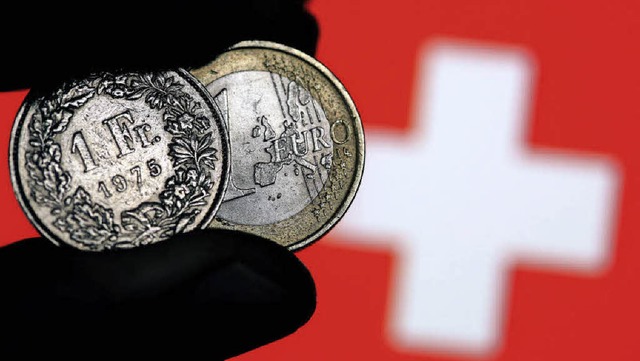Der Wechselkurs werde die Industrie im...fen als in anderen Teilen der Schweiz.  | Foto: dpa