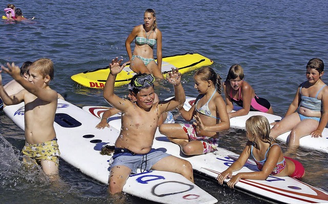 Auch im Ferienprogramm macht die  DLRG...ngenen Jahr am Schutterner Baggersee.   | Foto: archivfoto: heidi fssel