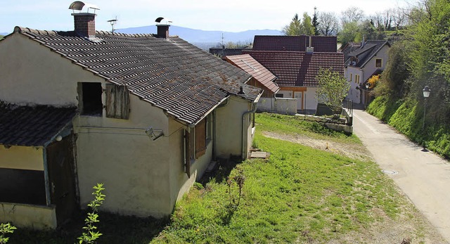 Das Haus Rankstrae 23 (vorne im Bild)...r bis zu 16 Flchtlingen  ersetzen.    | Foto: horst david