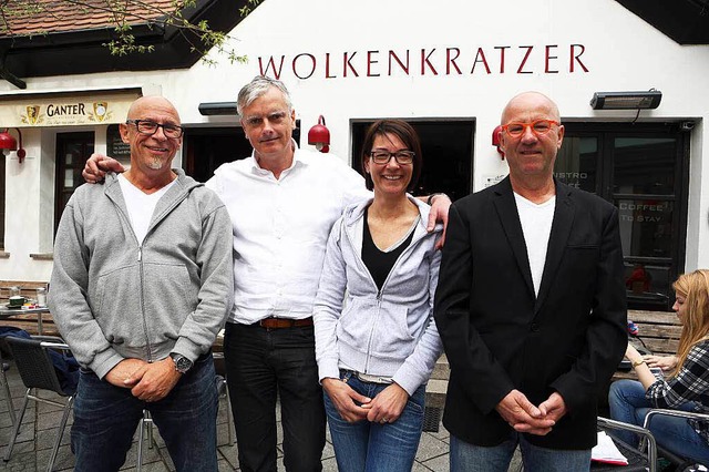 Alte und neue Pchter des Bistros Wolk...chnig und Andrea Maurer und Rene Eick.  | Foto: Christoph Breithaupt, Christoph Breithaupt