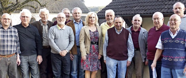 Der Mnnergesangverein Warmbach freut ...ng einer erfolgreichen Gesangsarbeit.   | Foto: Ingrid Arndt