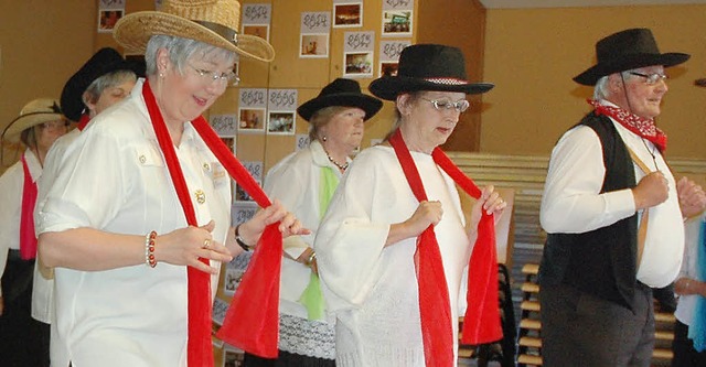 Beim Line-Dance der Seniorentanzgruppe in Rickenbach war Przision gefragt.  | Foto: Sahli