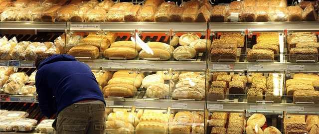 Augen auf beim Einkauf: Knftig sollen... Lebensmitteln gekennzeichnet werden.   | Foto: Picture Alliance/Dpa