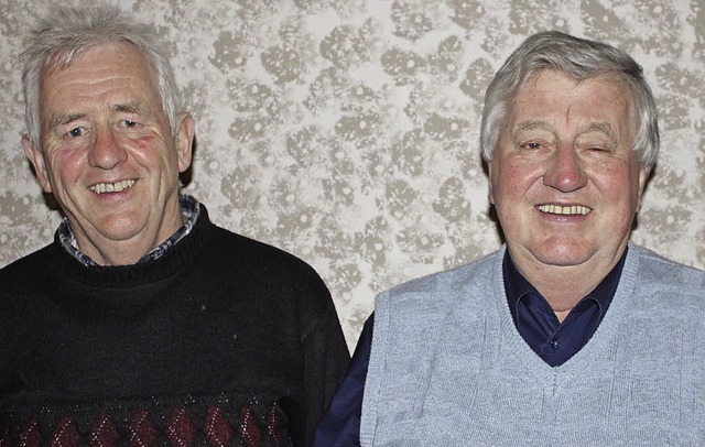 Helmut Lber (links) ist seit 25 Jahre... der Sngerrunde seit 50 Jahren treu.   | Foto: Sarah Beha