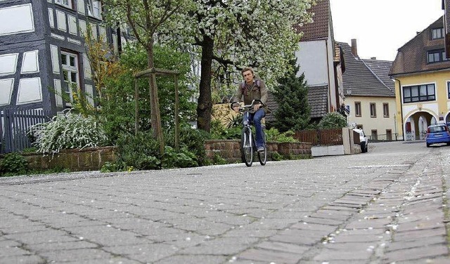 Das Pflaster in der Muschelgasse. Kann...als Belag fr den Marienplatz sein?     | Foto: Klaus Fischer