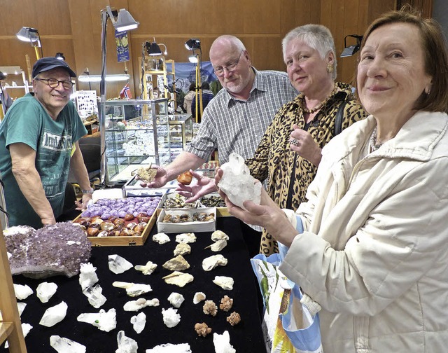 Mineralienhndler Hndler Mio Tana aus...n-Kappel baut seine Funde selbst ab.    | Foto: Marion Rank