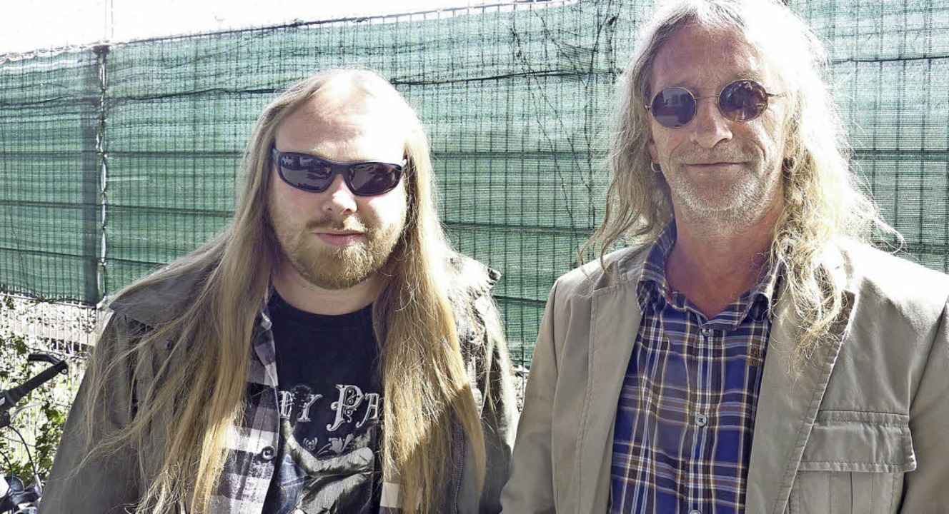 Jrgen Weber und Klaus Rieger (r.), der den Kontaktladen seit 15 Jahren leitet.   | Foto: Fotos: Julia Trauden