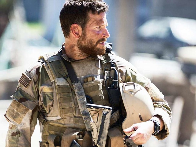 Der legendre Scharfschtze Chris Kyle (Bradley Cooper)  | Foto: dpa