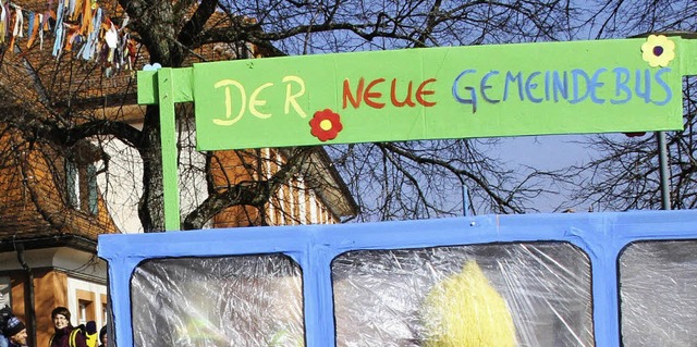 Gemeindebusse sind vielerorts ein Them...tstand Fasnacht 2011 in Grafenhausen.   | Foto: Dieckmann