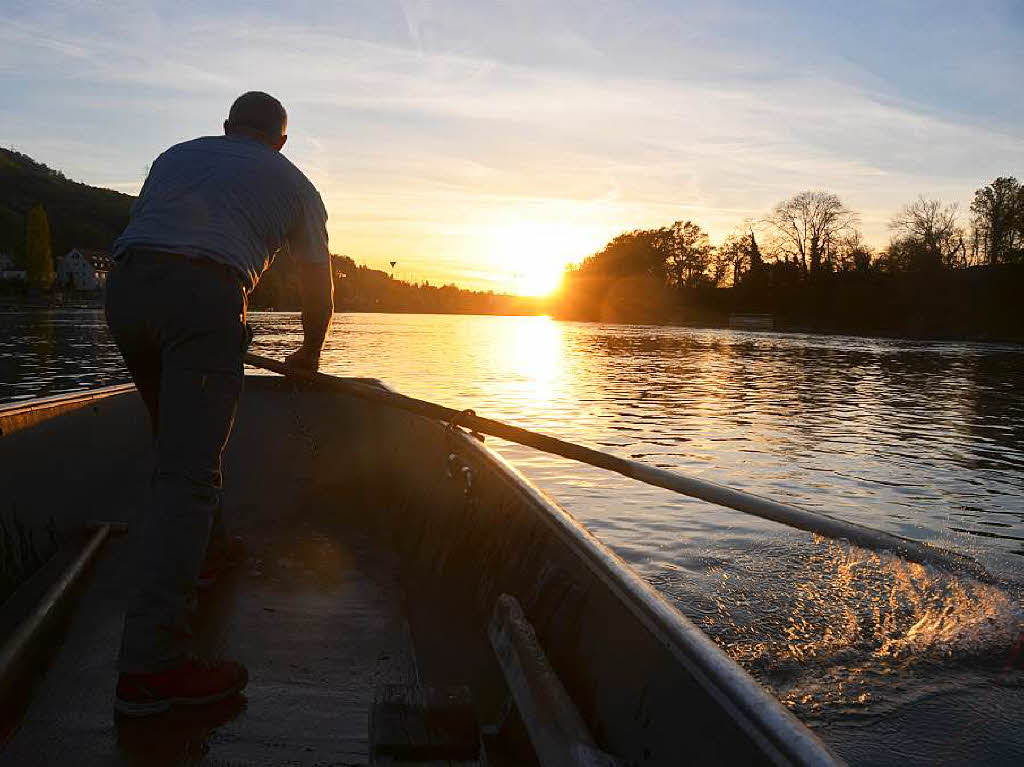 Der Rhein zeigt sich derzeit von seiner schnsten Seite – fr die Pontoniere ist er gerade keine groe Herausforderung. Kraft und Ausdauer brauchen sie trotzdem.