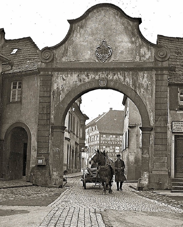 So sah der Stadteingang am Unteren Tor um das Jahr 1910 aus  | Foto: Stadtarchiv