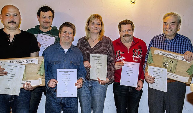 Die Vereinsmeister beim Schtzenverein...ber, Rainer Pfeifer und Eugen Leiber.   | Foto: Chris Seifried