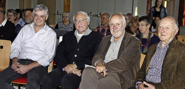 Zeitzeugen (von links): Kurt Schmidt, ...er, Bernd Lssler und Siegfried Gpper  | Foto: heidi fssel