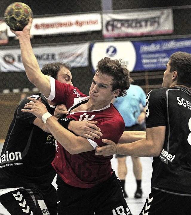 Marius Heitz (mit  Ball) zhlt zu jene...it besonderer Aufmerksamkeit bedenkt.   | Foto: Archivfoto: Bettina Schaller