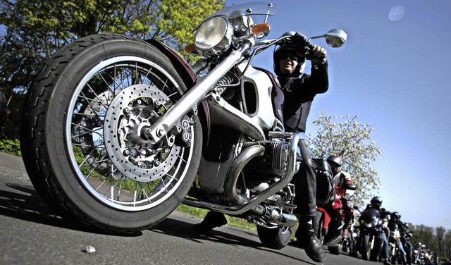 Die Biker starten in die Saison.  | Foto: DPA