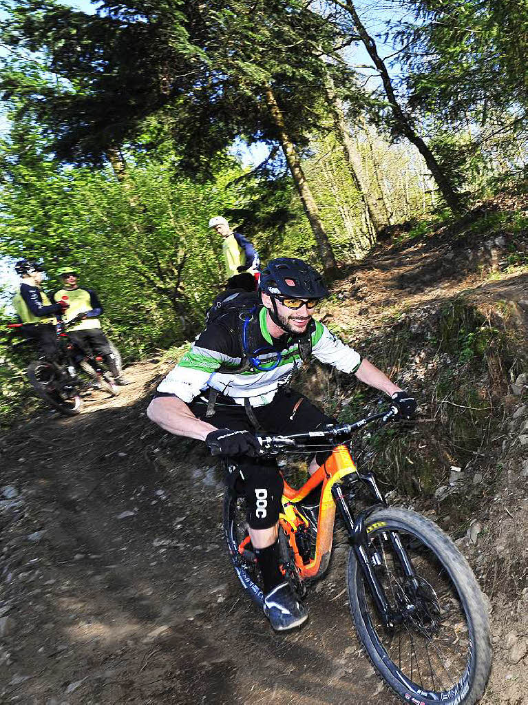 Mountainbiker genieen das Erlebnis Kybfelsen-Trail