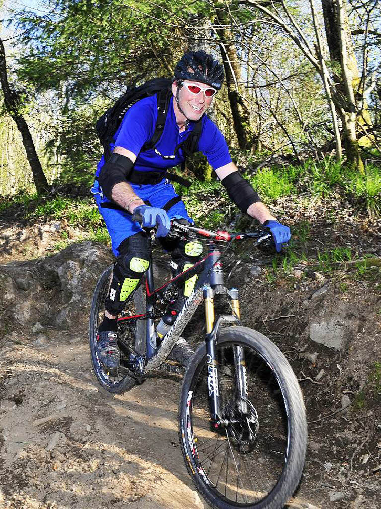 Mountainbiker genieen das Erlebnis Kybfelsen-Trail