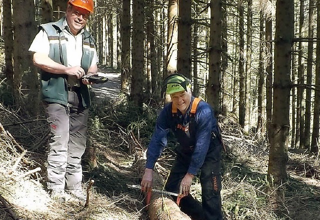 Fr eine nachhaltige Waldbewirtschaftu...er Gebhardt seit Jahren eng zusammen.   | Foto: wolfgang adam