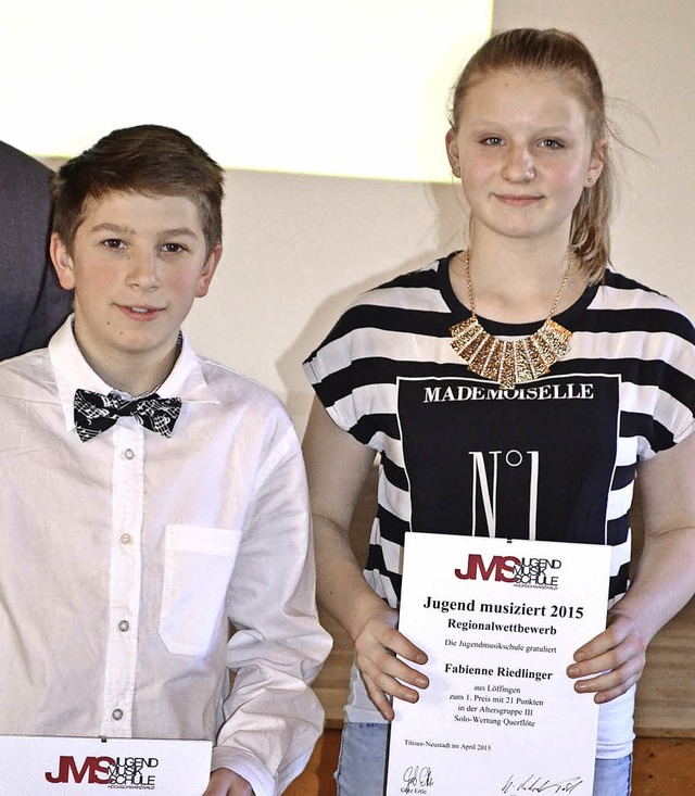 <Text>Jaron Dengler und Fabienne Riedl...endmusikschule  ausgezeichnet. </Text>  | Foto: Liane Schilling