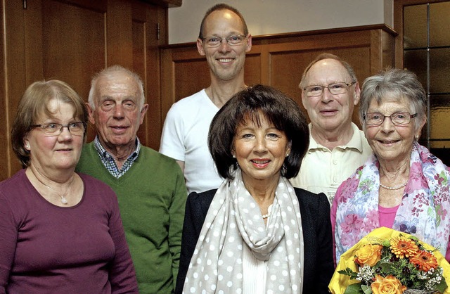 ber die treuen Mitglieder freut sich ...n und Margarethe Mutter (von links).    | Foto: Charlotte Frse