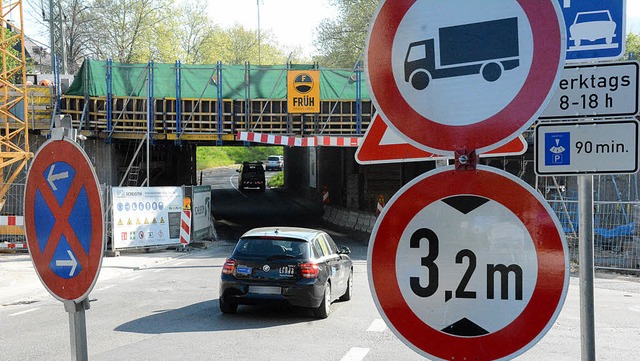 Die Heldelinger Unterfhrung ist von heute an wieder zweispurig befahrbar.   | Foto: Lauber