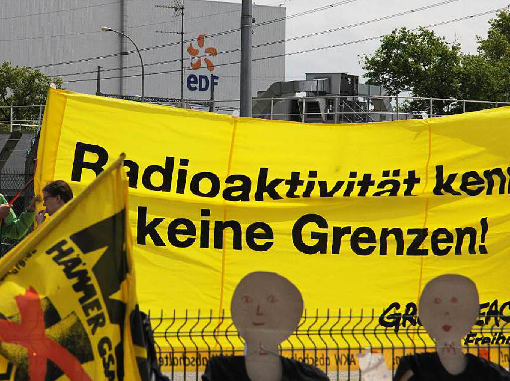 Tausende demonstrieren fr die Abschaltung von Fessenheim.