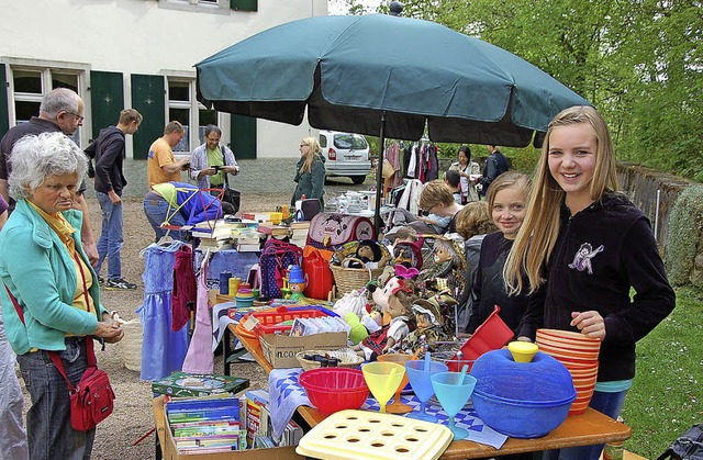 Der 1. Flohmarkt auf dem Schloss Hohenlupfen war ein voller Erfolg!  | Foto: Jutta Binner-Schwarz