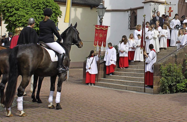 Fr das traditionelle Georgsfest in Eh...Prozession und zur Segnung der Tiere.   | Foto: Lara Walter