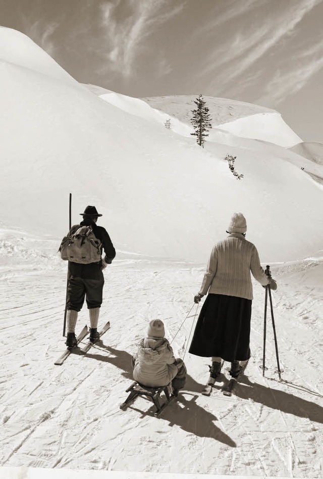 Ausflug auf Schlitten und Skiern (gro...und Rosemarie Schweizer (kleines Foto)  | Foto: Colourbox/Privat