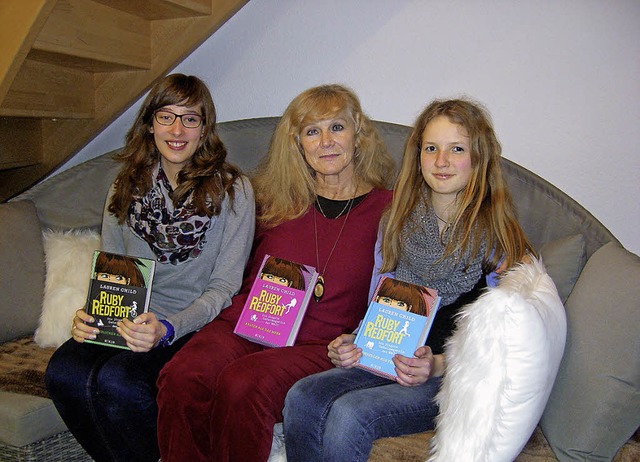 Anne Braun mit Anne (links) und Wiebke (rechts)   | Foto: Privat