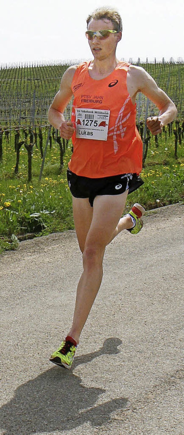 Lie sich auf keine taktischen Spielchen ein: Sieger Lukas Naegele aus Freiburg  | Foto: Stinn