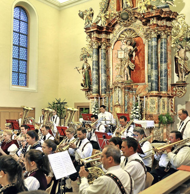 Mit einem klangvollen Konzert in der K...rte die Trachtenkapelle das Publikum.   | Foto: Horst Dauenhauer