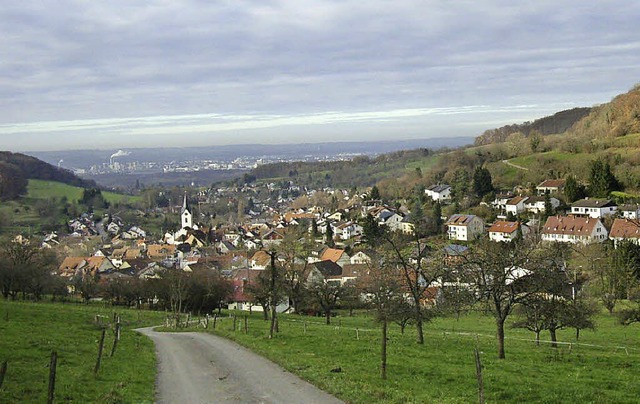 Inzlingen: Fachleute diskutieren die Dorfentwicklung mit Brgern.   | Foto: Johanna Hgg