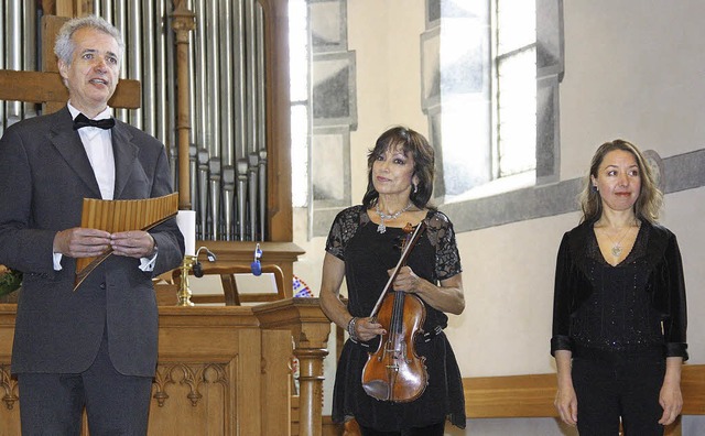 Beeindruckendes Triospiel in nicht all...g in der tlinger St. Gallus-Kirche.    | Foto: Walter Bronner