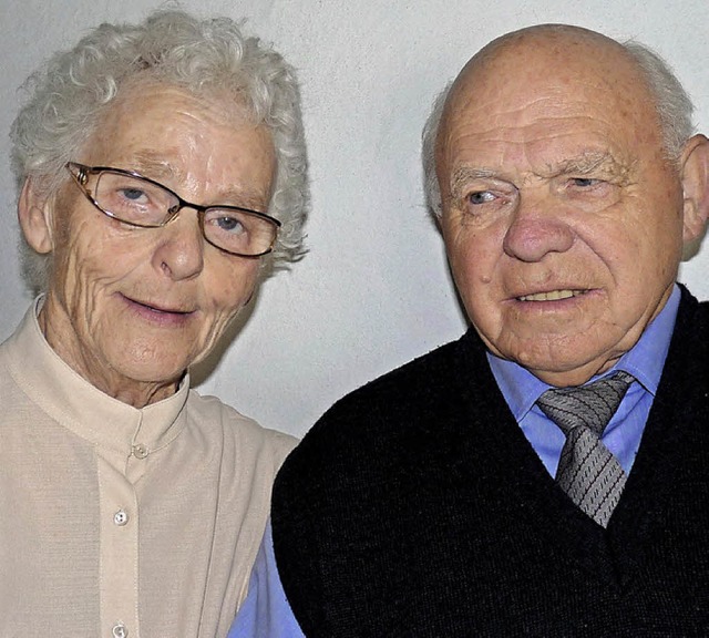 Martha und Heinz Knrzer sind seit 50 Jahren ein Ehepaar.  | Foto: hof
