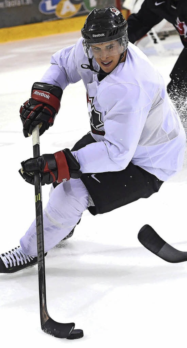 Weltstar auf Kufen beim Training: der Kanadier Sidney Crosby   | Foto: dpa