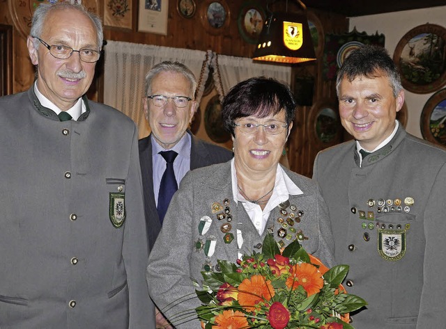 Oberschtzenmeister Wilhelm Fehrenbach...na Wangler und Lothar Hug (von links).  | Foto: Horst Dauenhauer