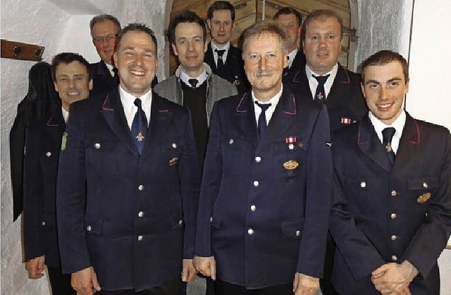 Ausschussmitglieder der Abteilungswehr...er Andreas  Hall (Vierter von links).   | Foto: Privat