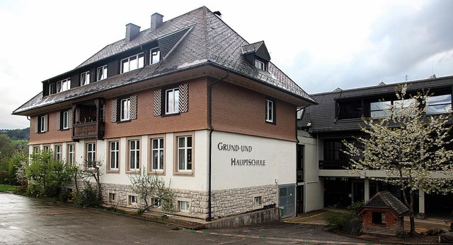 Die Grund- und Hauptschule Hinterzarte... Sie erhlt auch eine neue Gasheizung.  | Foto: akh