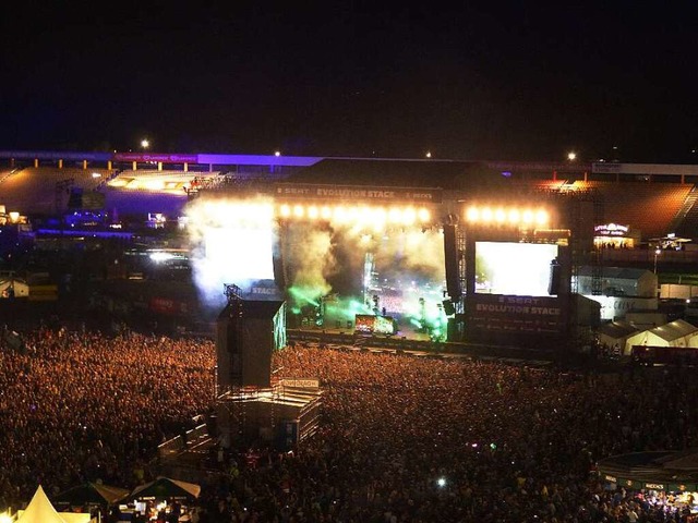 ber 30.000 Menschen feiern gemeinsam beim Rock&#39;n&#39;Heim-Festival.  | Foto: Pro