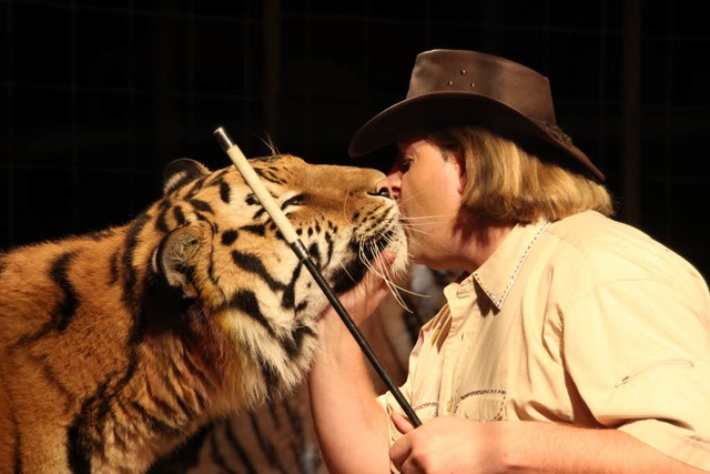 Ein Kuss fr den Tiger &#8211; Tiersch...Wildtiere nicht in den Zirkus gehren.  | Foto: ZVG