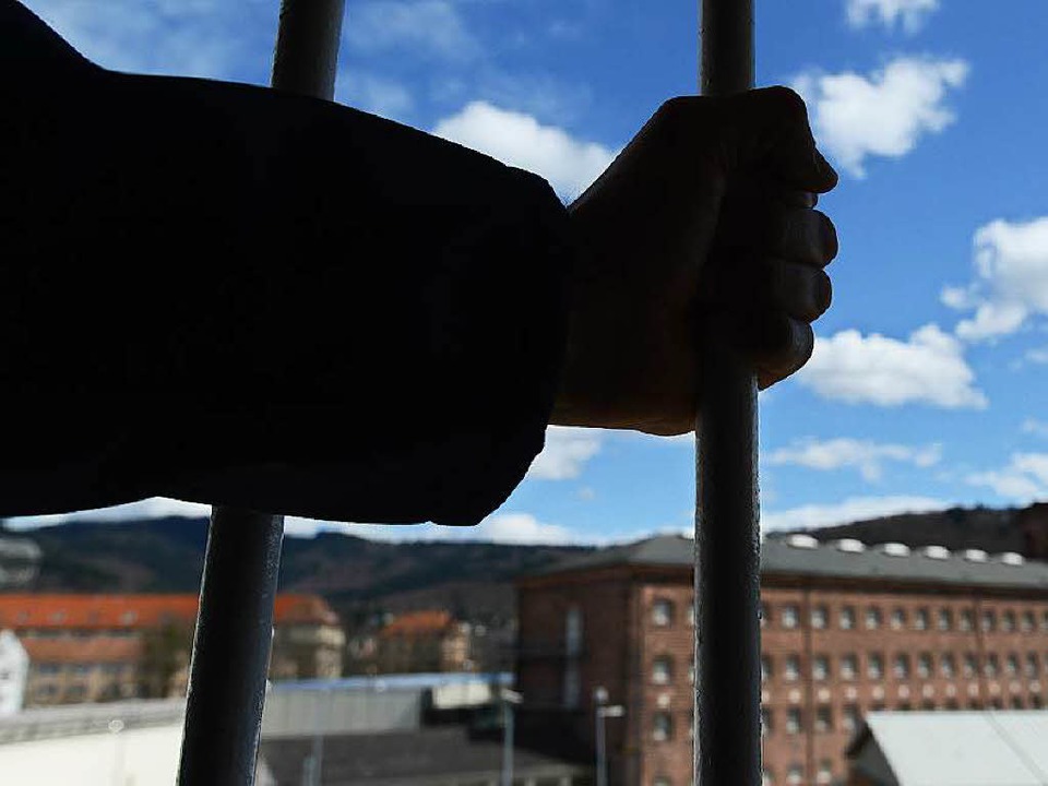 Die JVA Freiburg, Schauplatz eines Mac...hen Insassen und der Gefngnisleitung.  | Foto: dpa