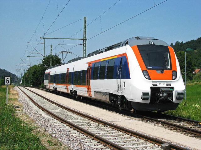 Im Mnstertal hat das elektrische Zeit...f der Strecke nach Villingen aussehen.  | Foto: Manfred Lange