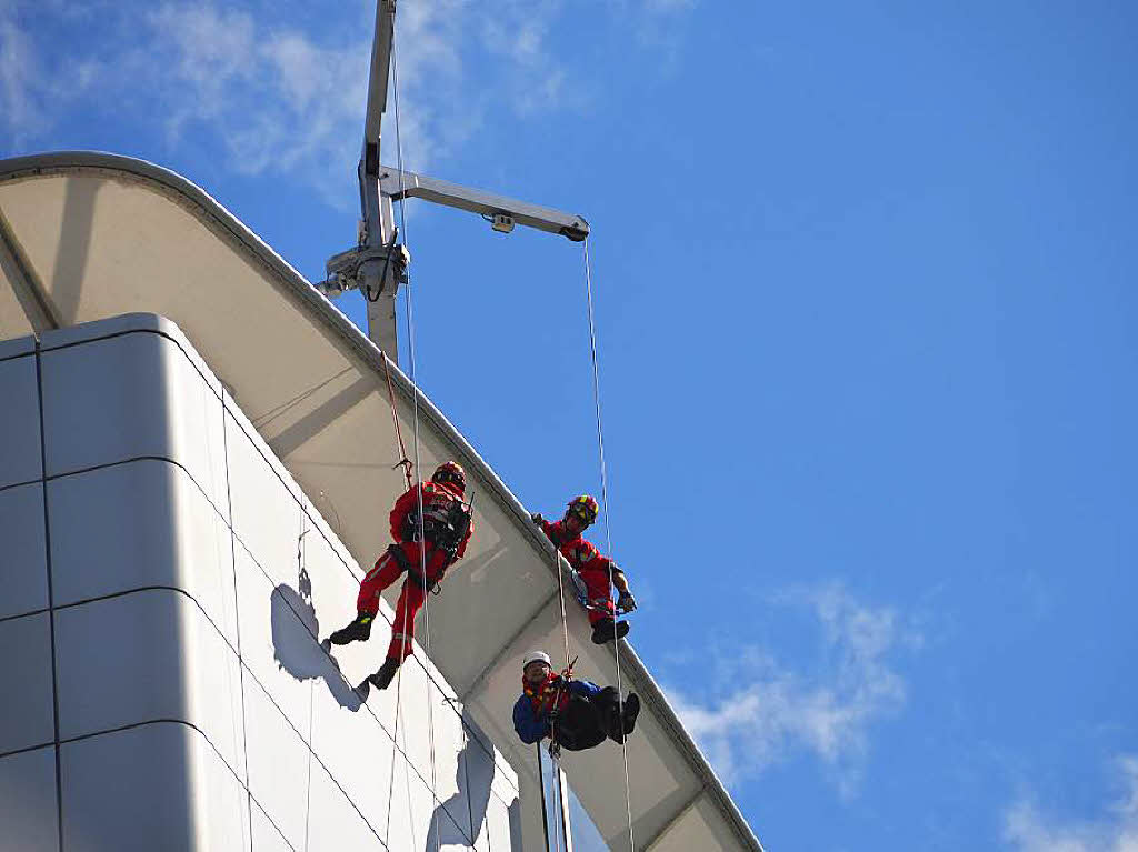 Die Feuerwehr Baden-Baden und die Bergwacht Die Feuerwehr Baden-Baden und die Bergwacht