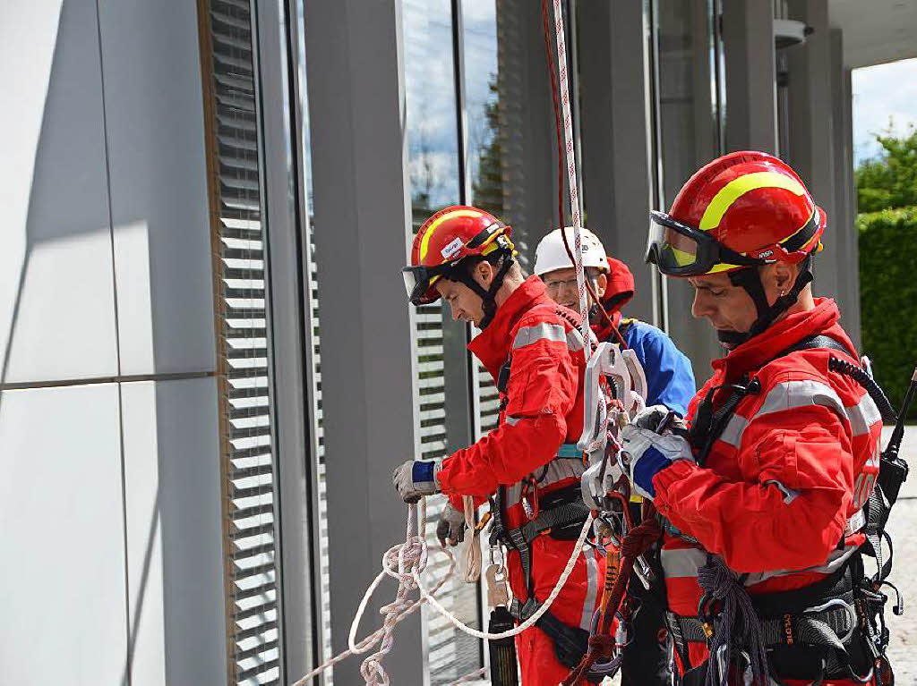 Die Feuerwehr Baden-Baden und die Bergwacht Die Feuerwehr Baden-Baden und die Bergwacht