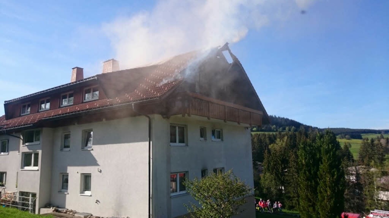 Brand im Seagackerweg in Schluchsee   | Foto: Kamera 24